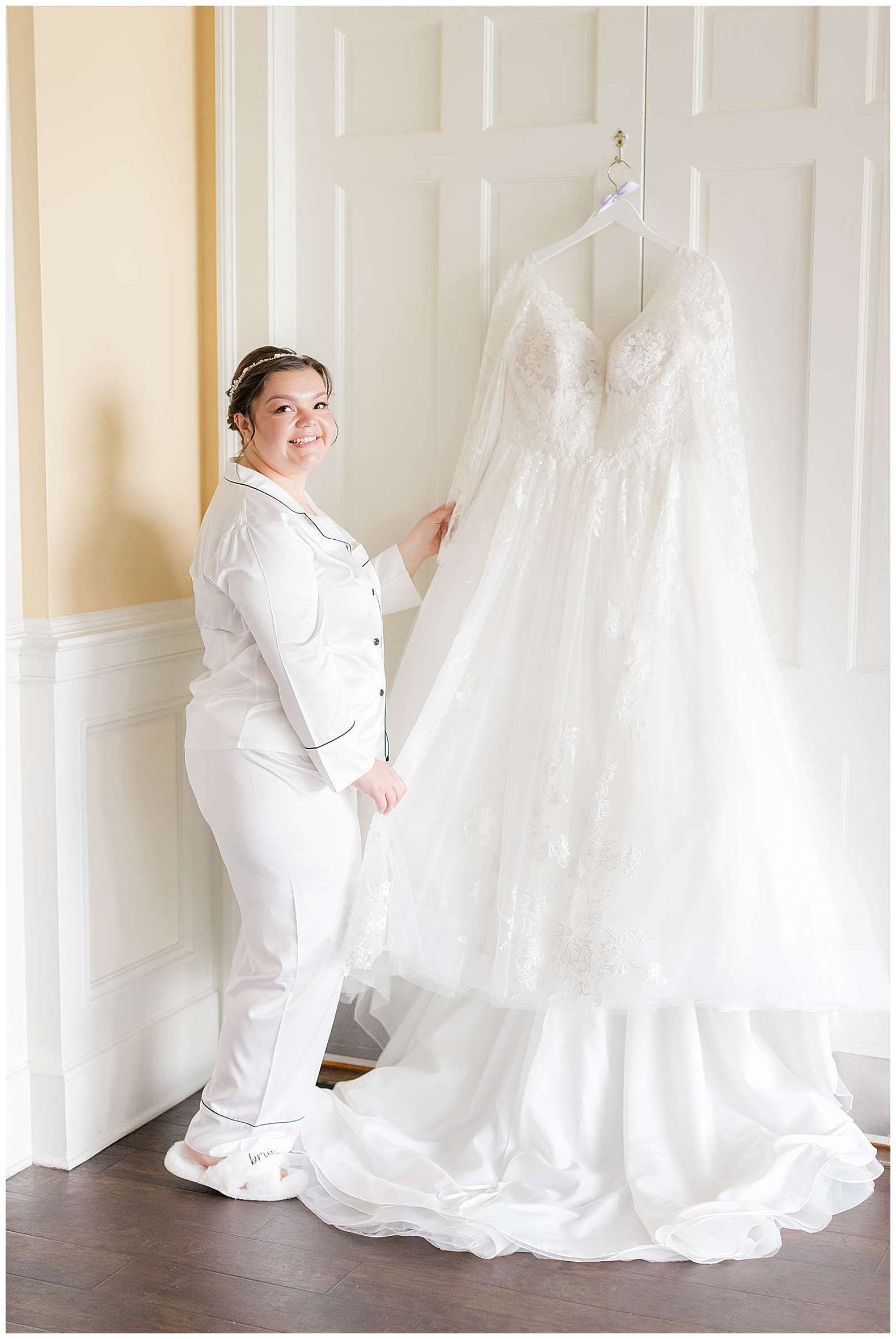 bride and her dress at Scotland Run wedding in Williamstown, NJ