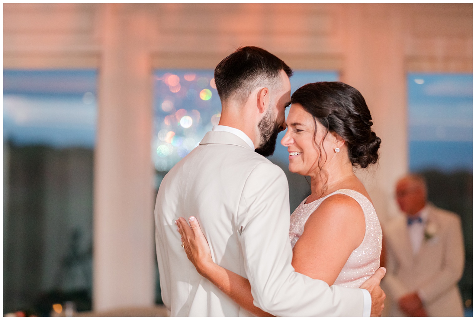 groom dancing with his mother