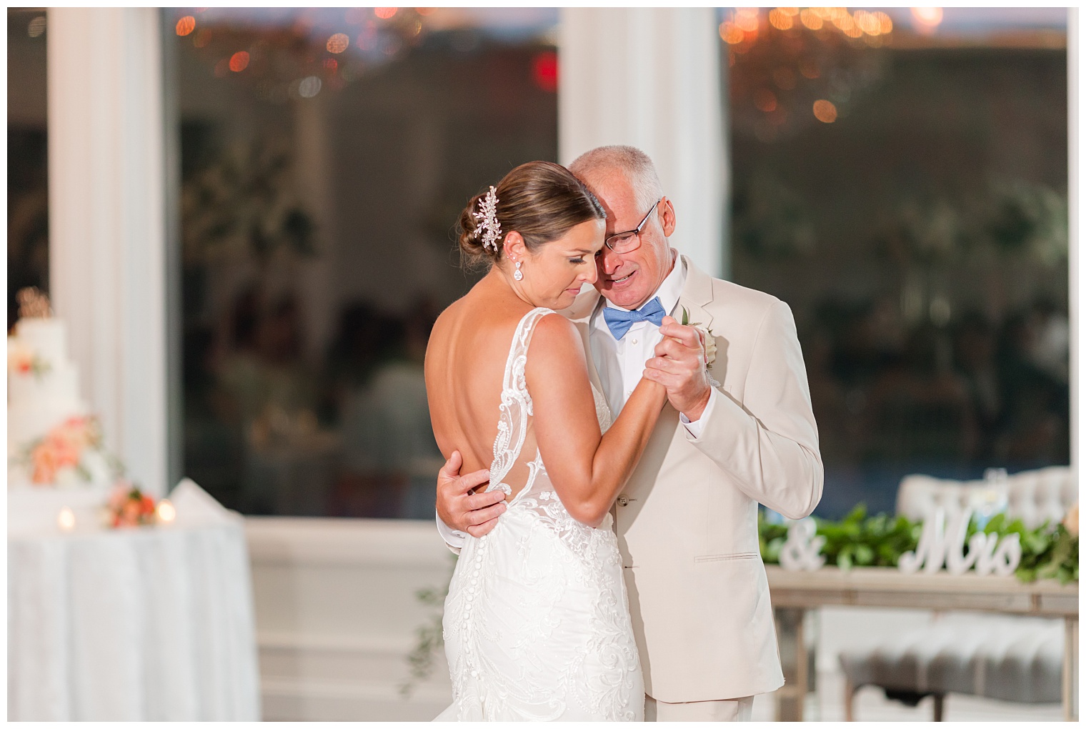 bride dancing with his father