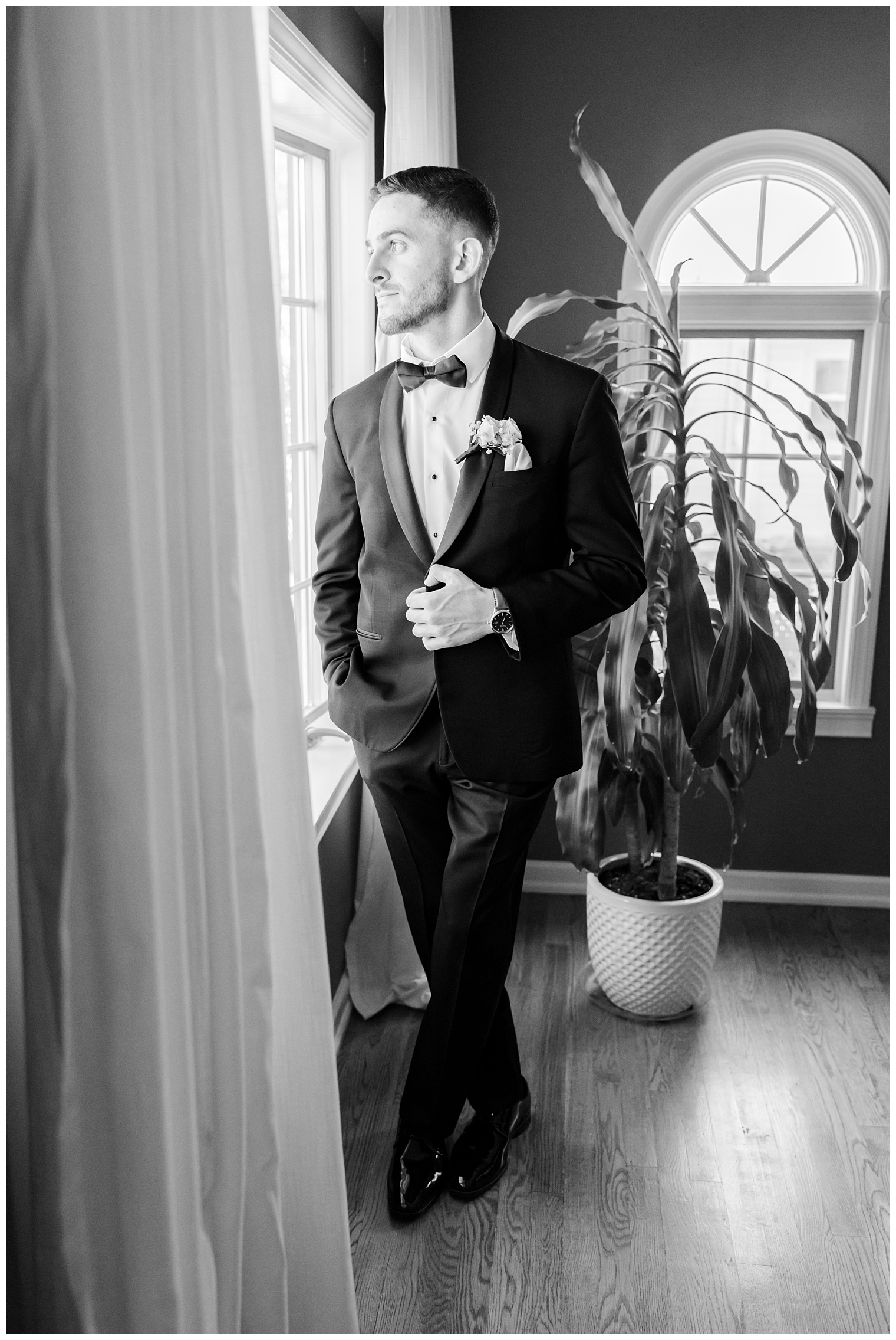 groom portrait