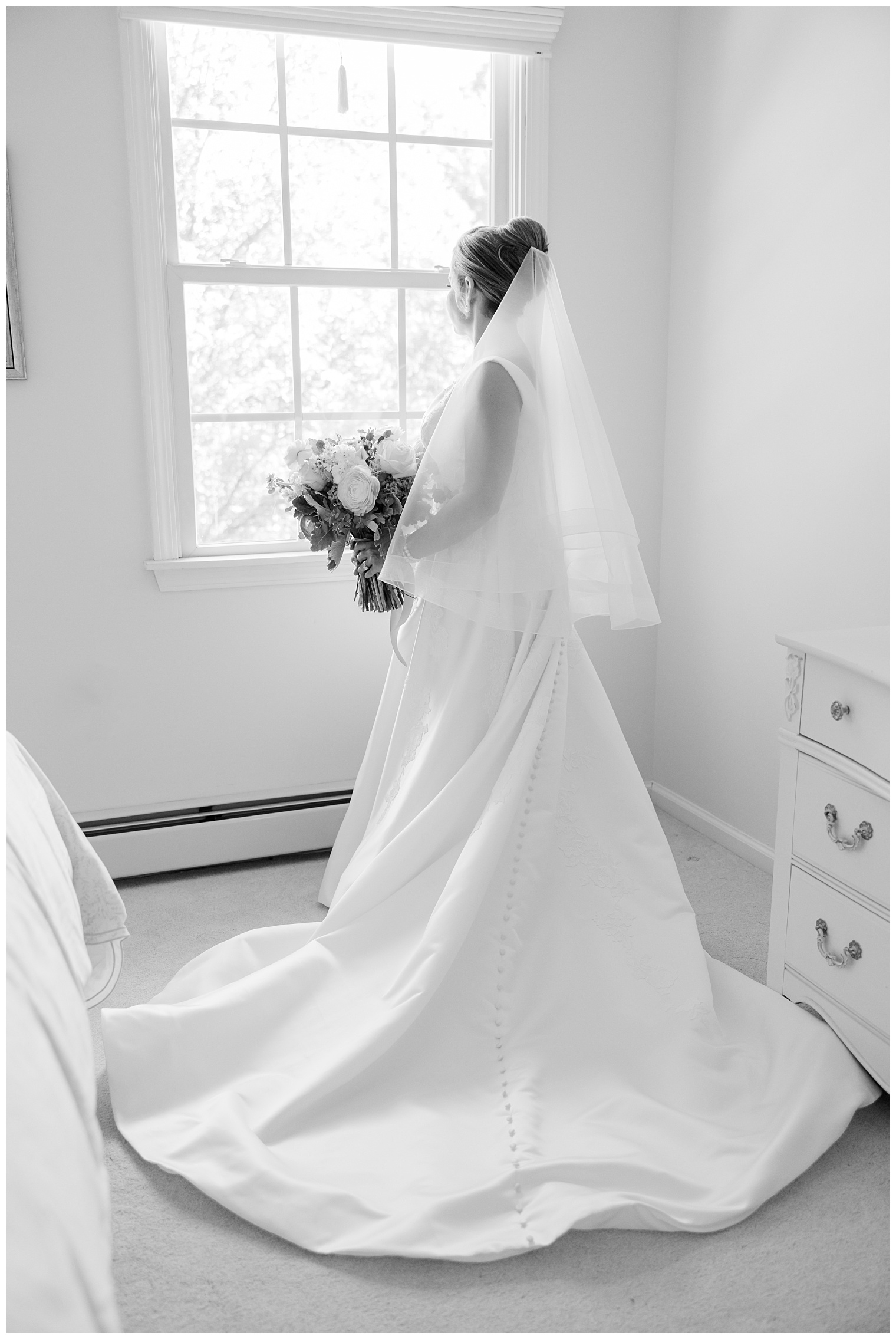 full body bride photo