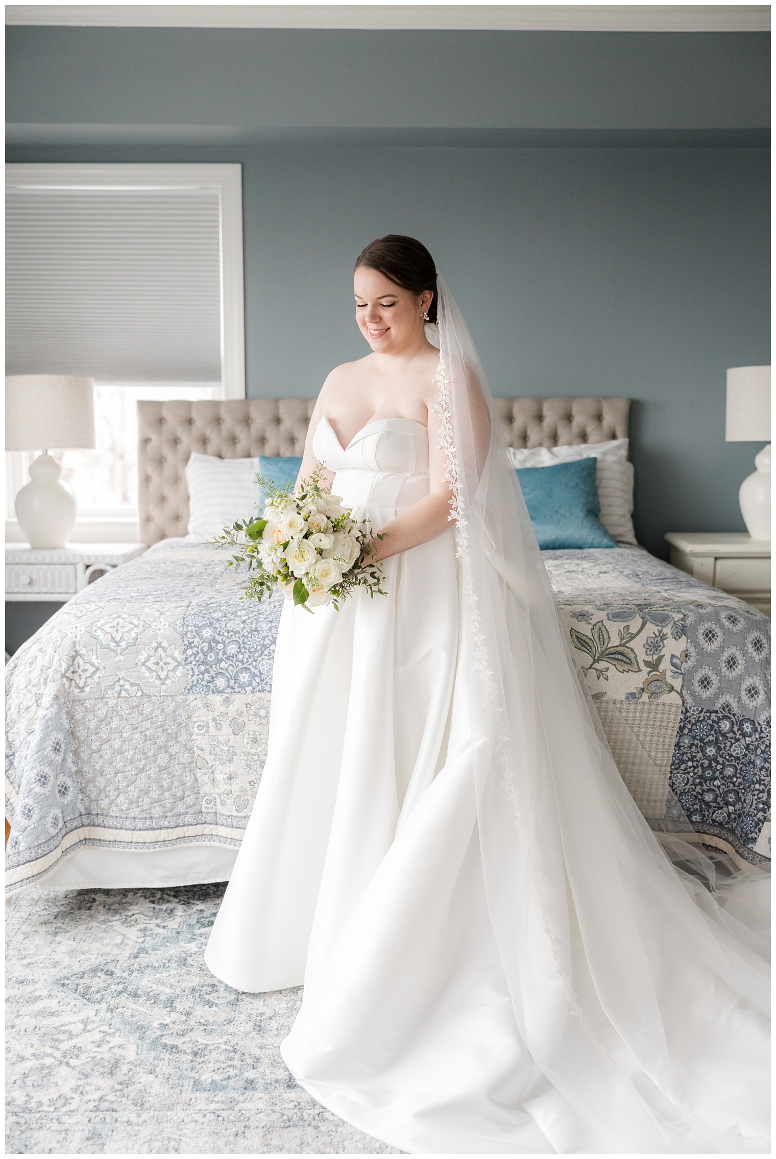 bride with her bouquet