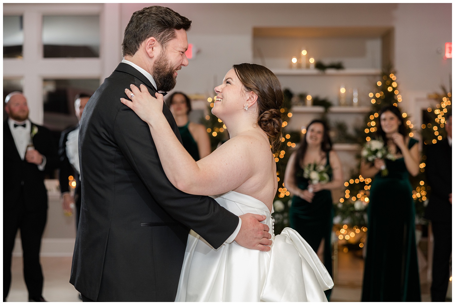 bride and groom first dance
