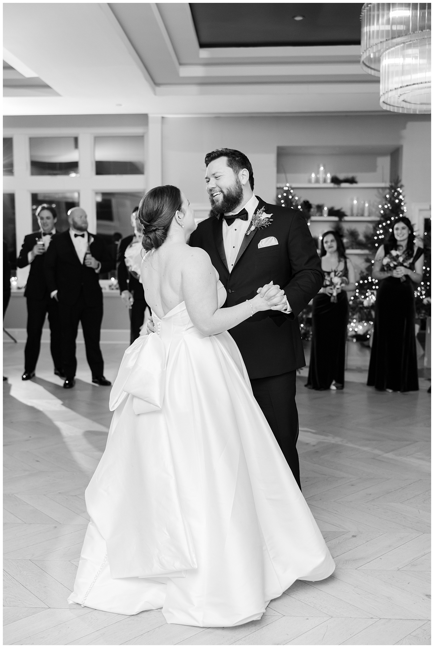 bride and groom first dance