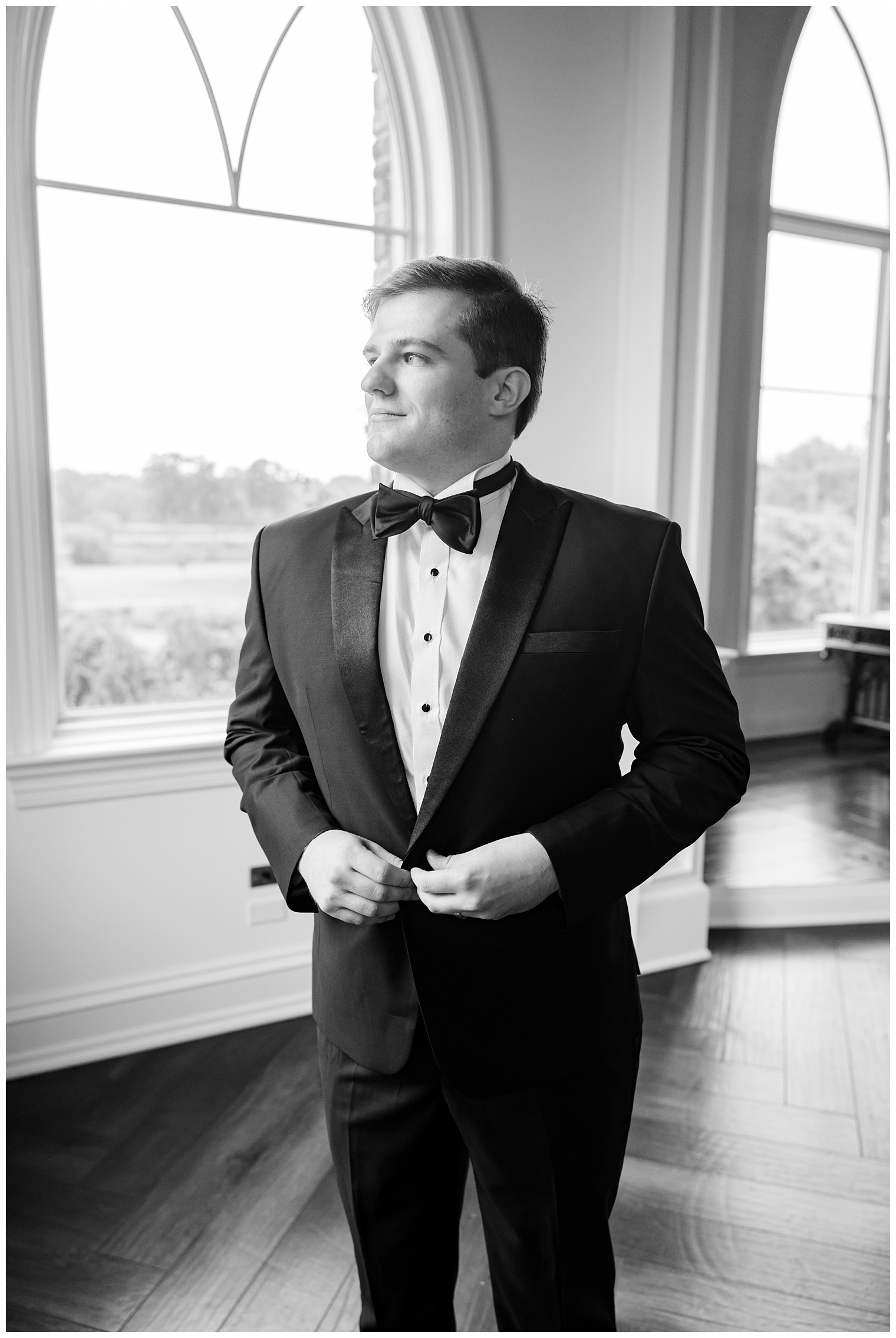 groom portrait