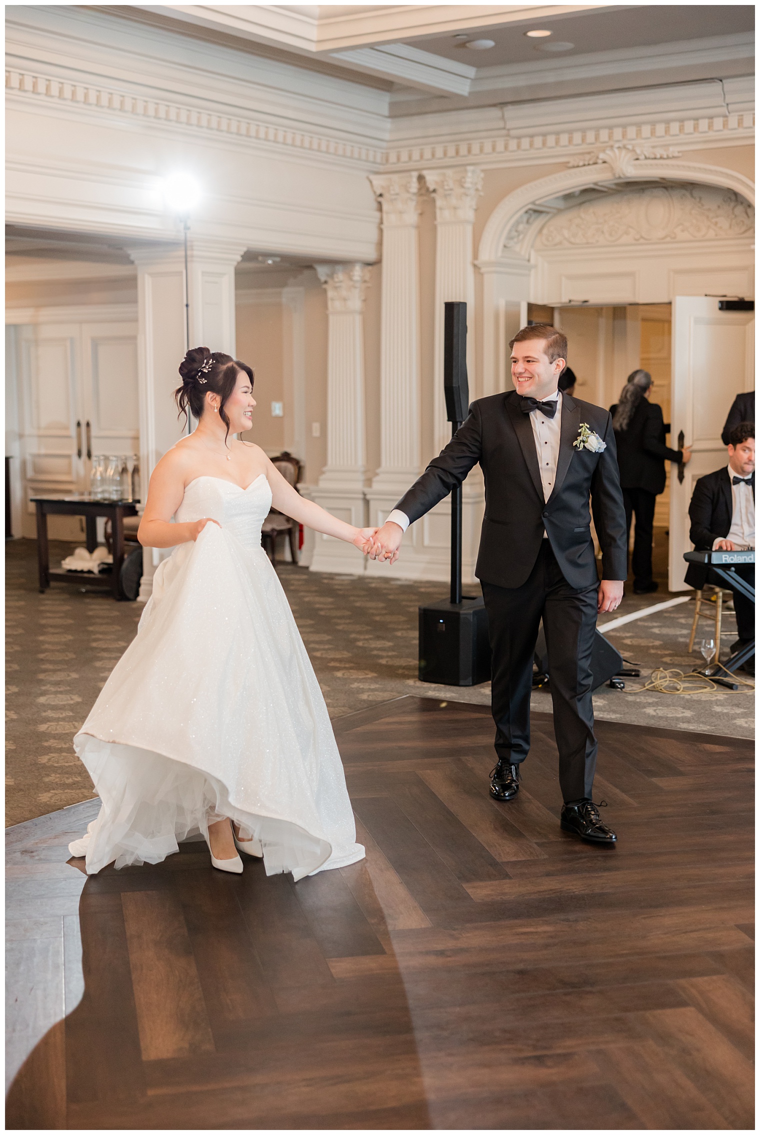 husband and wife first dance